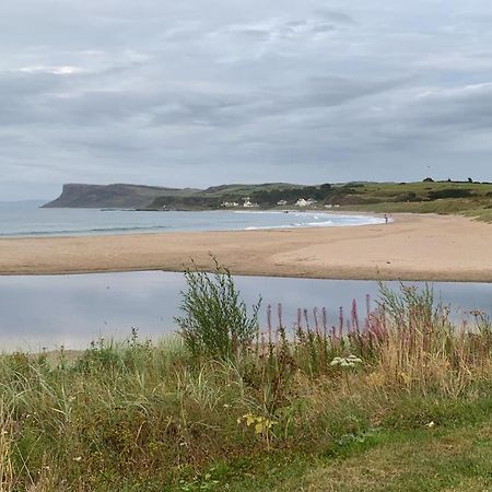 Seaside Apartment - 2 Storey 2 Bedrooms Ballycastle Exterior photo